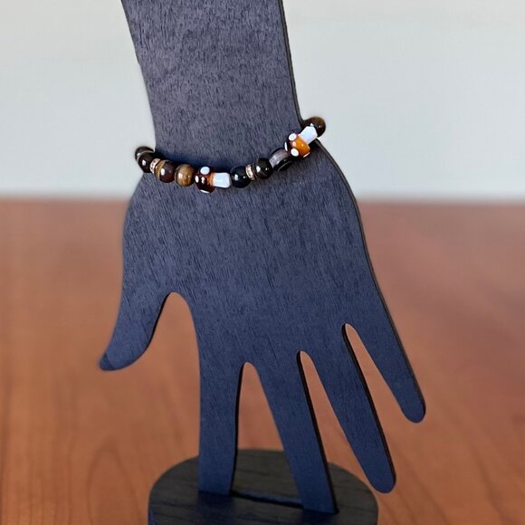 Cute Tiger's Eye Bead and Glass Mushroom Charm Bracelet (NWOT) - Picture 3 of 6